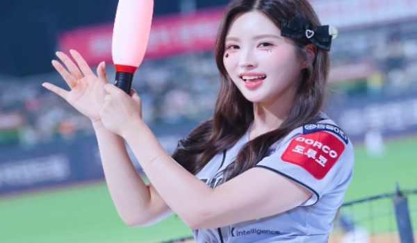 【饭拍】KT巫师啦啦队 金正元 饭拍素材26325-6V