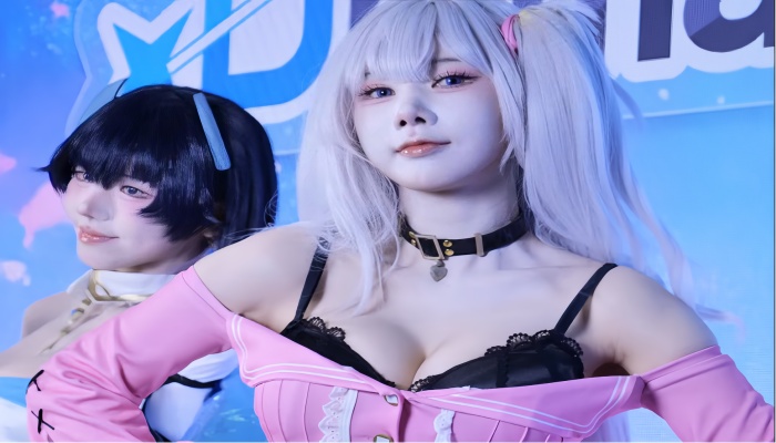 【COS】韩国模特 COS饭拍 7V 260630