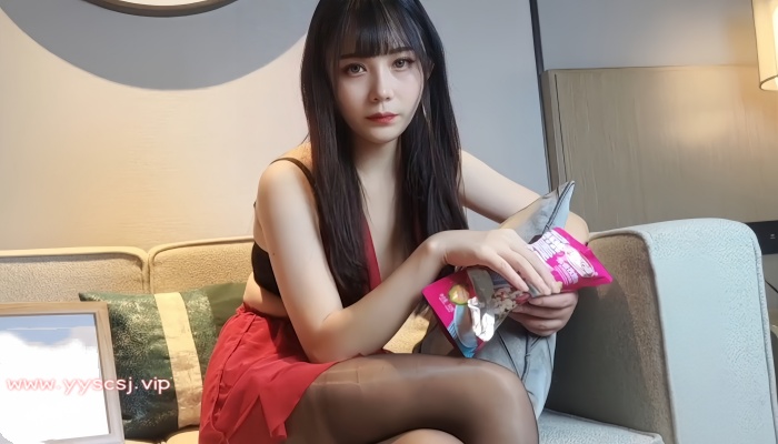 【视频】剧情演绎-赘婿眼看妻子即将给自己戴绿帽终于爆发~糖糖
